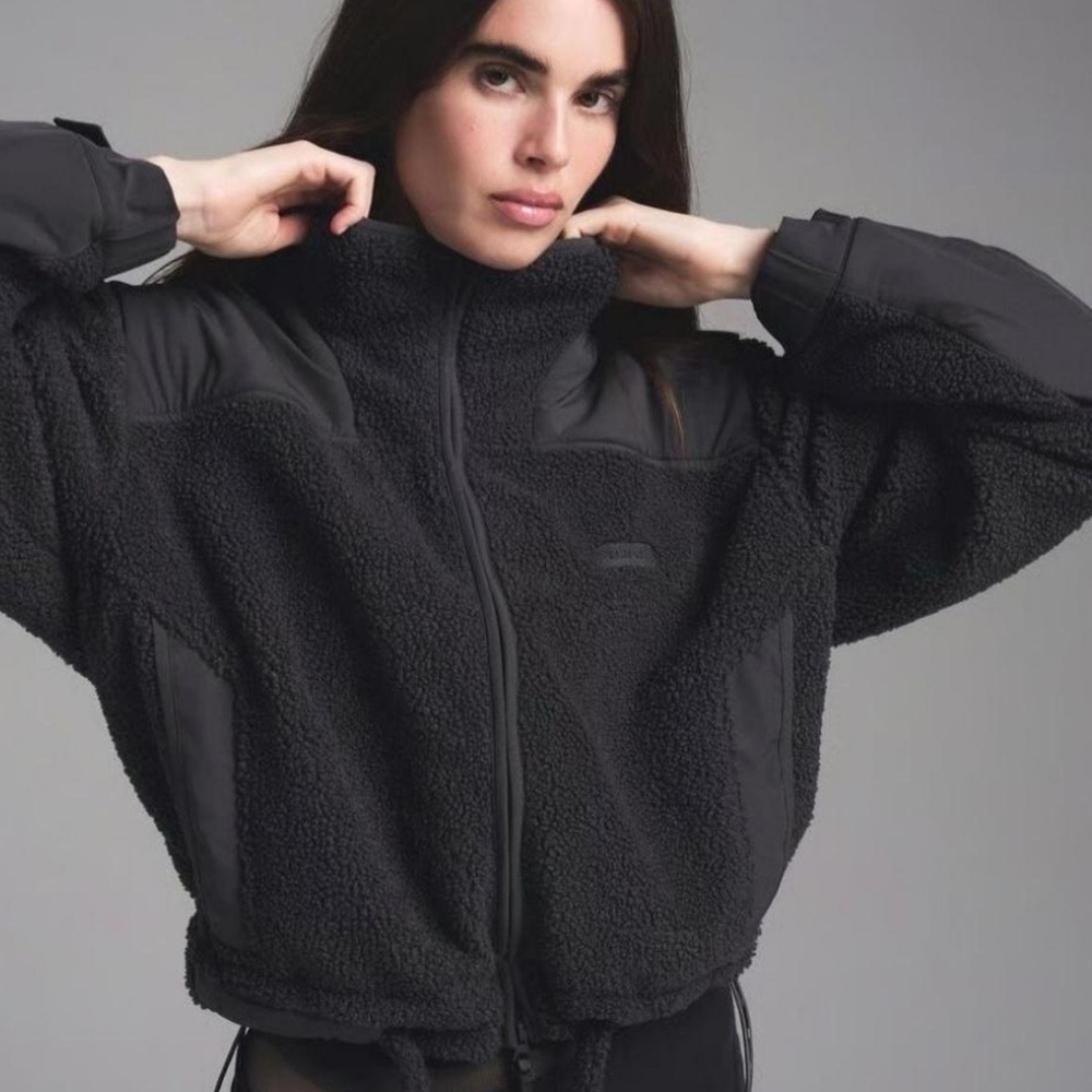 Skims Teddy Boxy Zip-Up Jacket – “Storm” (Size M)